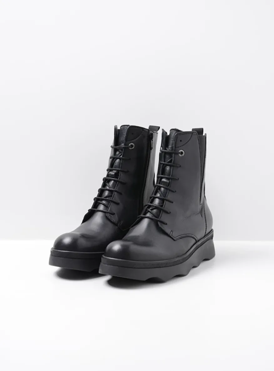 Akita HV - zwart leer