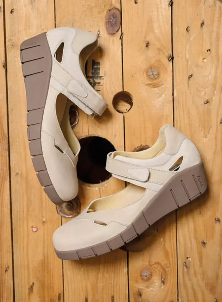 Charlotte - gebroken wit nubuck