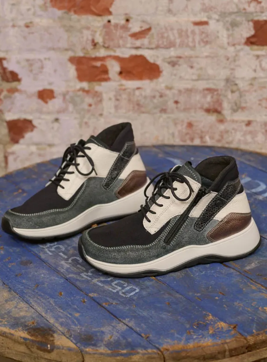 Crown S2F - zwart/gebroken wit stretchleer