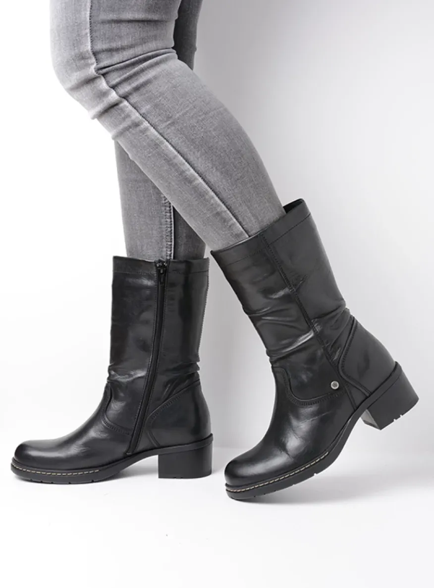 Edmonton - zwart gepoetst leer