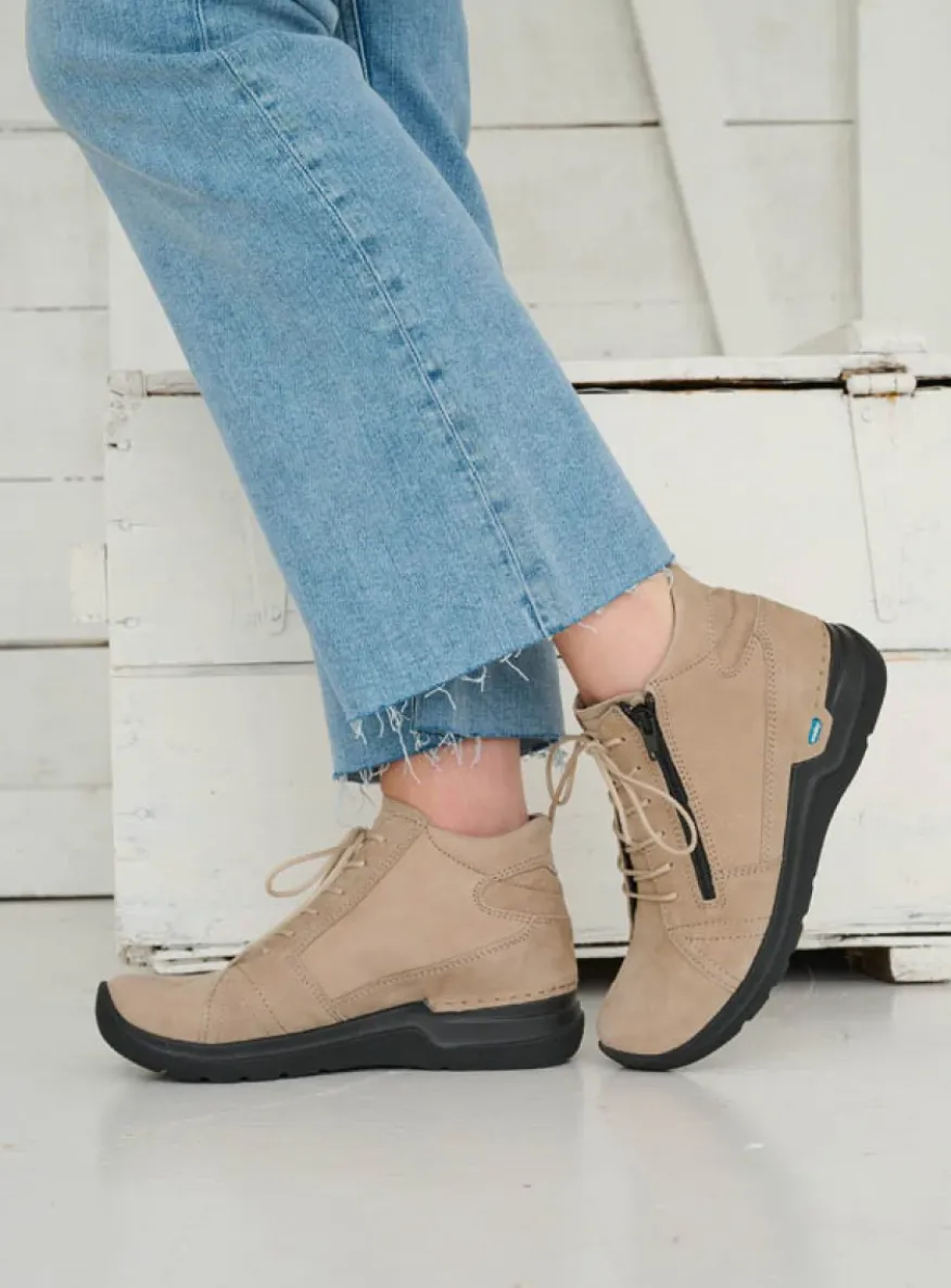 Why - safari nubuck